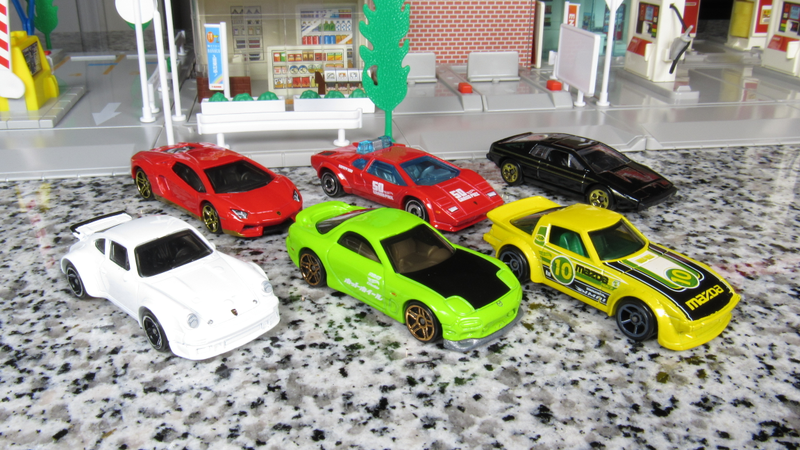 Illustration for article titled HAWL- Random Basic Hot Wheels